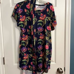 LuLaRoe Mitzi Top L